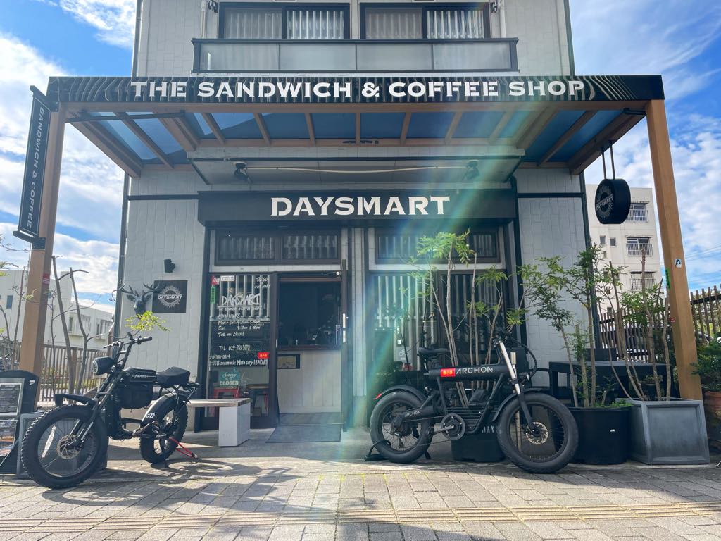DAYS MART